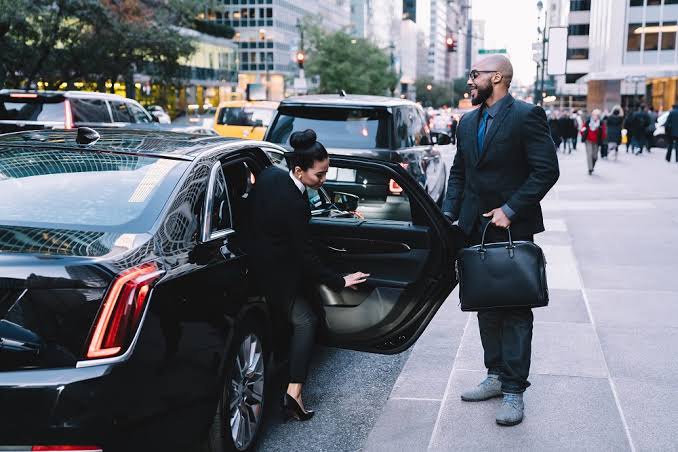 Executive Chauffeur Service In Briarcliff Manor, NY